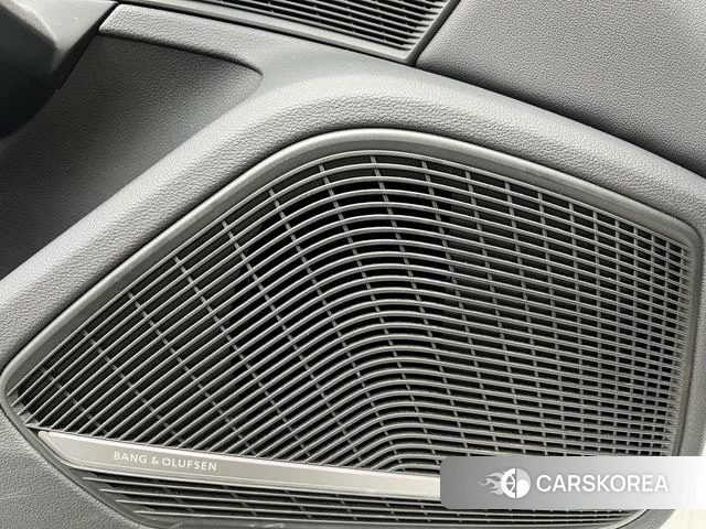 Audi A4L id 4259419 из Китая 29