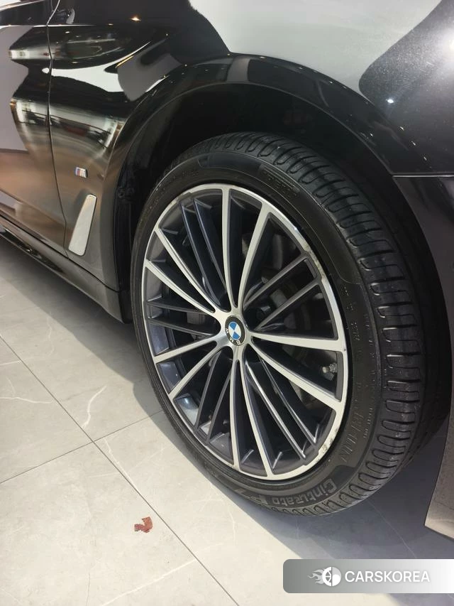 BMW 5 series id 4273545 из Китая 8