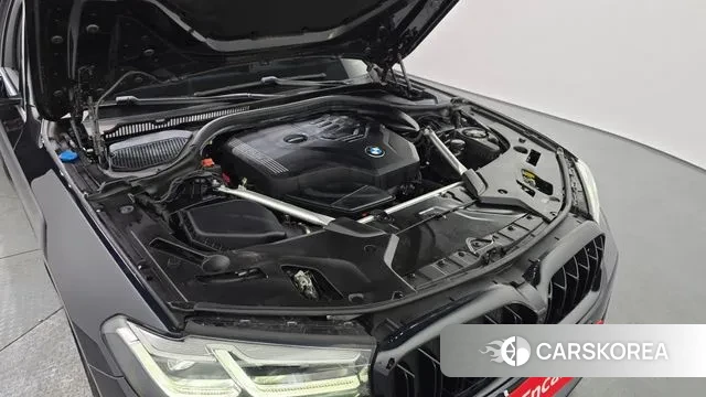 BMW 5 Series (G30) id 3764918 из Кореи 16