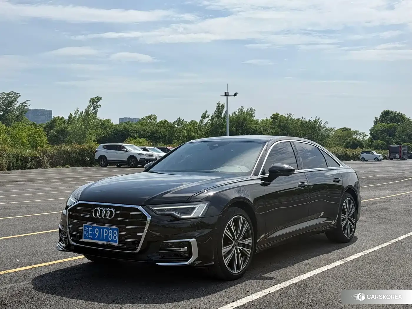 Audi A6L id 4545632 из Китая 16