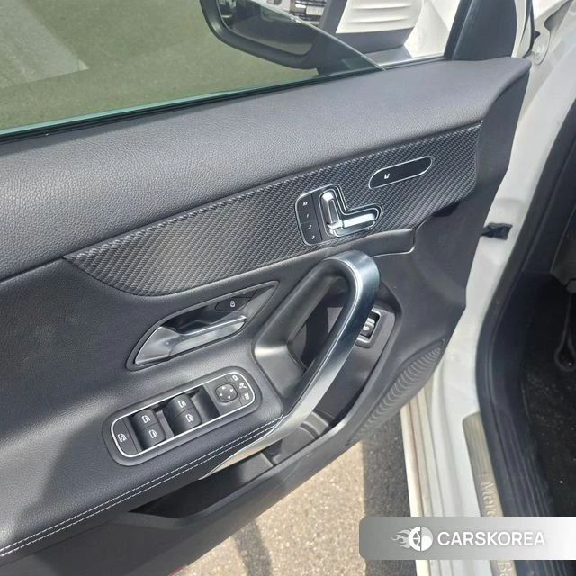 Mercedes-Benz A-Class W177 id 4499862 из Кореи 9