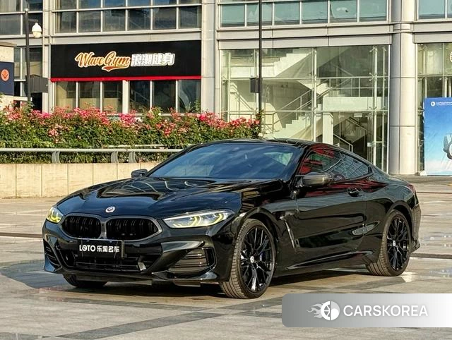 BMW 8 series 2024 Темно-серый из Китая, фото 6