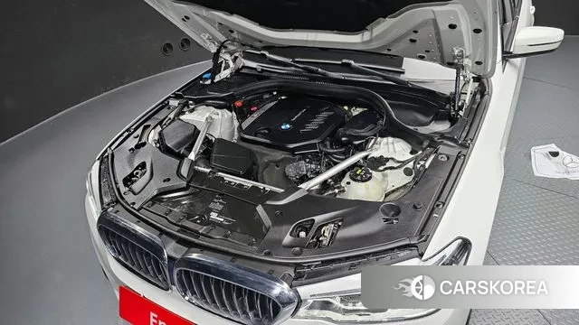 BMW 5 Series (G30) id 3578472 из Кореи 16