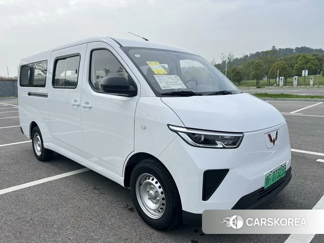 Wuling Automobile Wuling Yangguang id 3944939 из Китая 9