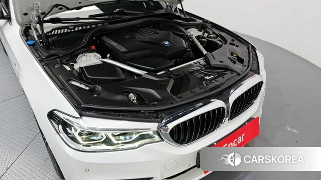 BMW 5 Series (G30) id 4424047 из Кореи 16