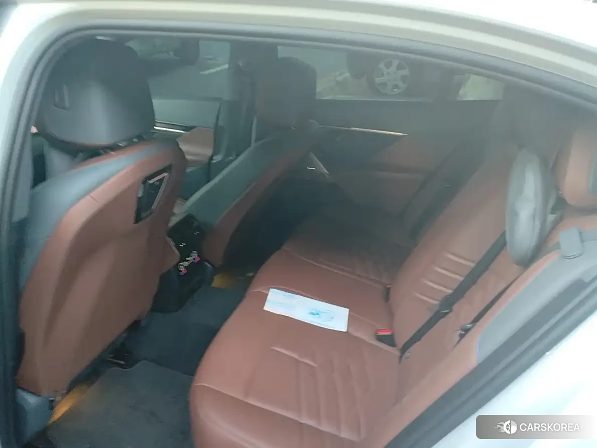 BMW 5 series 2024 Белый из Китая, фото 6