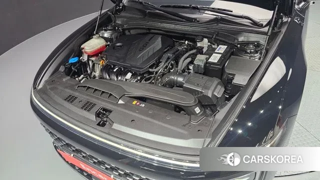 Hyundai Grandeur (GN7) id 3333839 из Кореи 16