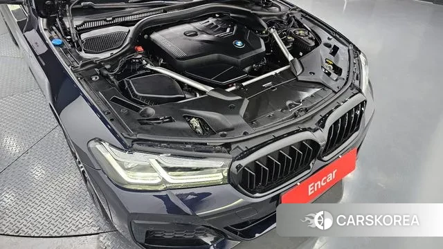 BMW 5 Series (G30) id 3759302 из Кореи 16