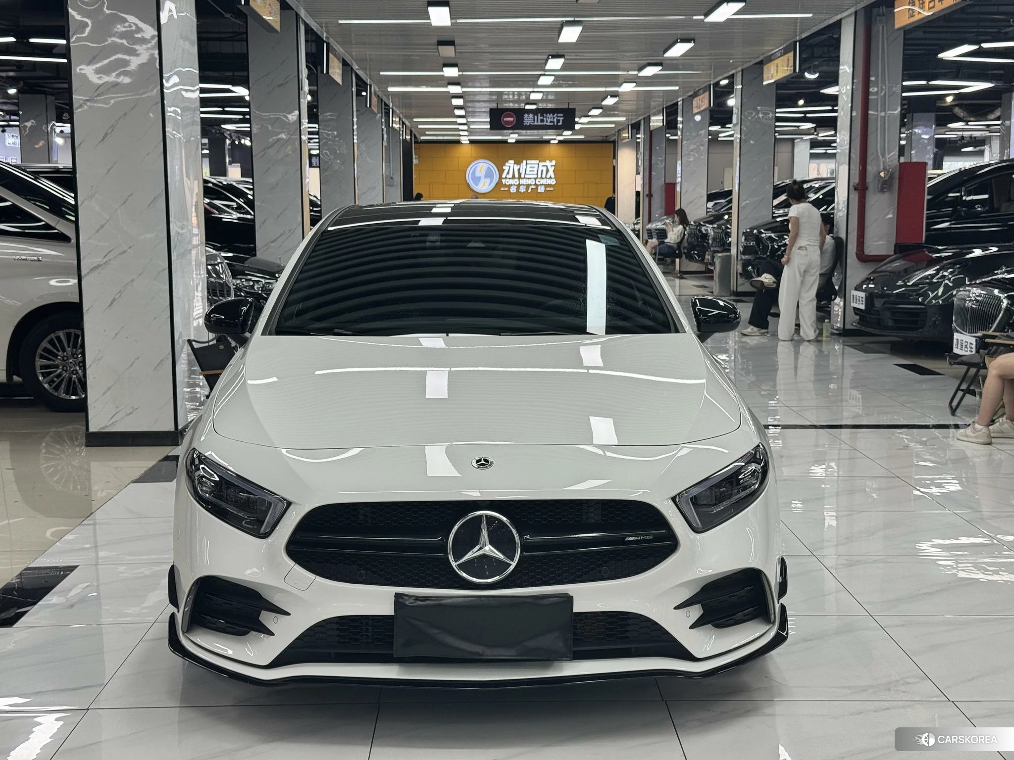 Mercedes-Benz Class A AMG (imported) 2021 Белый из Китая, фото 6