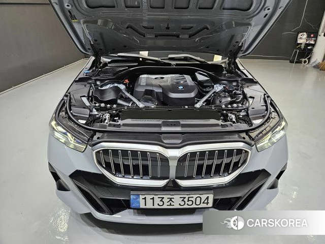 BMW 5 Series (G60) id 4669873 из Кореи 16