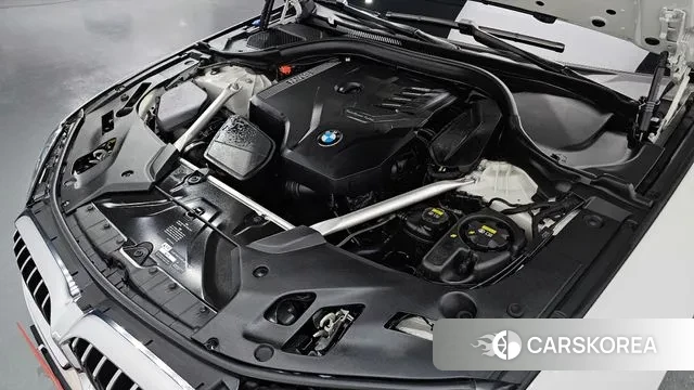 BMW 5 Series (G30) id 2931908 из Кореи 16