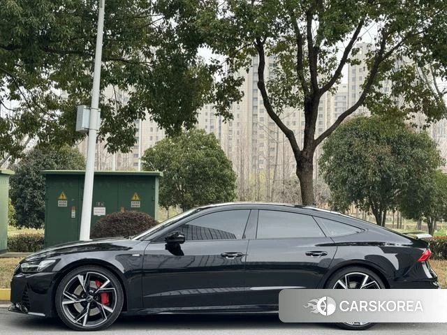 Audi A7 2025 Черный из Китая, фото 6
