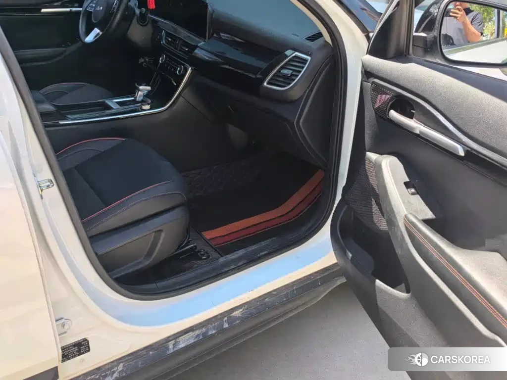 Kia Seltos 2025 Белый из Китая, фото 6