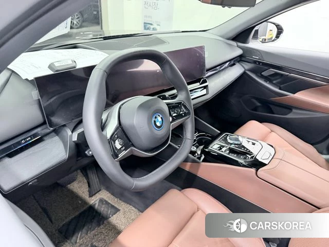 BMW 5 Series (G60) id 4499707 из Кореи 7