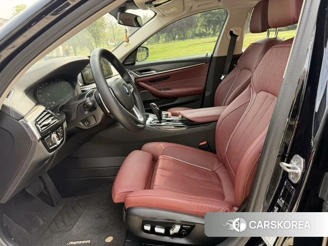 BMW 5 series 2021 Черный из Китая, фото 6