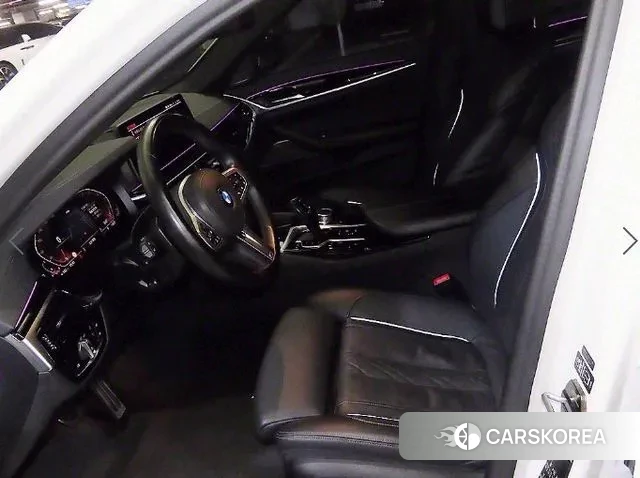 BMW 5 Series (G30) id 3054631 из Кореи 16