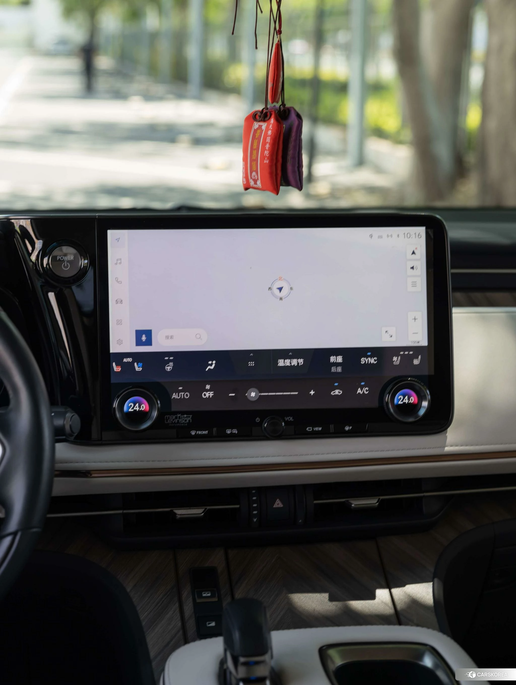 Lexus LM id 4440437 из Китая 19