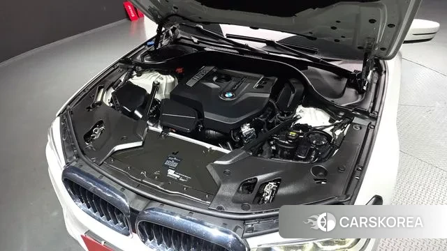 BMW 5 Series (G30) id 3541778 из Кореи 16