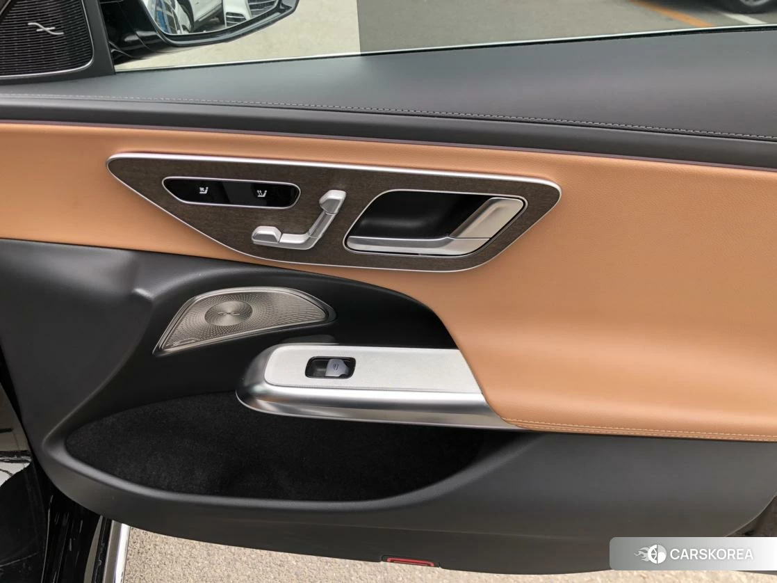 Mercedes-Benz E-Class id 4513496 из Китая 31