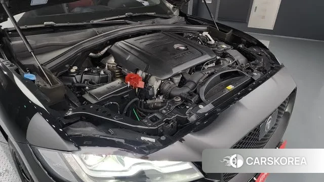 Jaguar F-PACE id 3198035 из Кореи 16