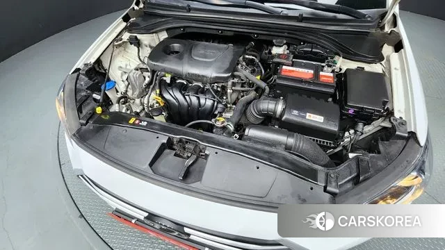 Hyundai Avante AD id 3055657 из Кореи 16