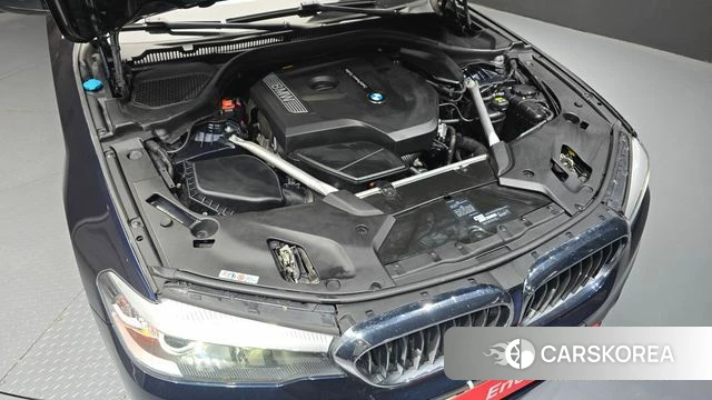 BMW 5 Series (G30) id 4447233 из Кореи 27