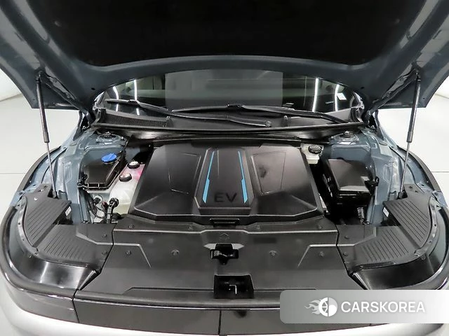 Hyundai Ionic 5 id 3919653 из Кореи 16