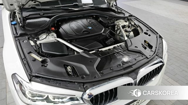 BMW 5 Series (G30) id 4378079 из Кореи 30