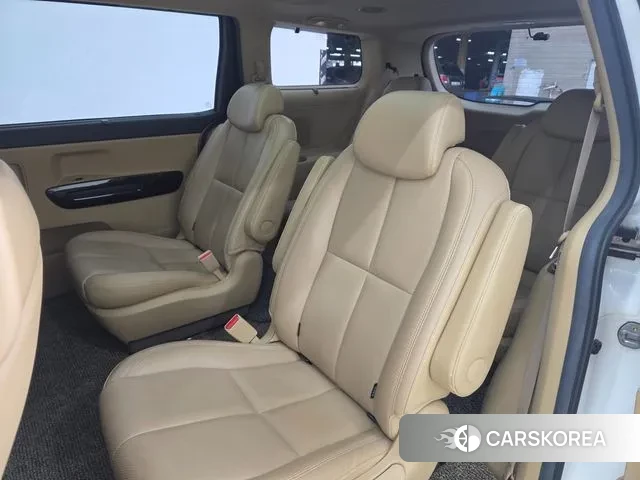 Kia The New Carnival id 3641476 из Кореи 16