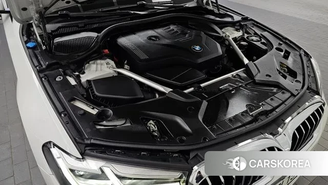 BMW 5 Series (G30) id 3043431 из Кореи 16