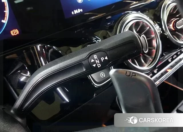 Mercedes-Benz GLA - Class H247 id 3620517 из Кореи 16