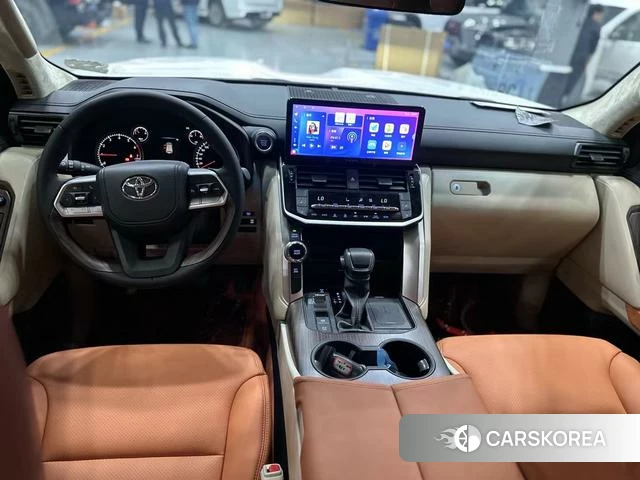 Toyota Land Cruiser (imported) 2024 Белый из Китая, фото 6