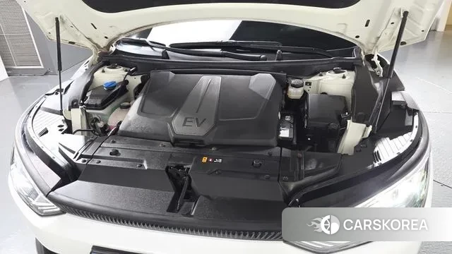 Kia EV6 id 3576912 из Кореи 16