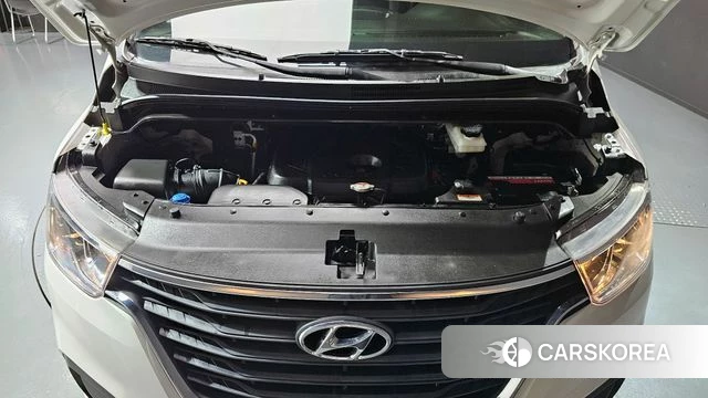 Hyundai The New Grand Starex id 3898479 из Кореи 16