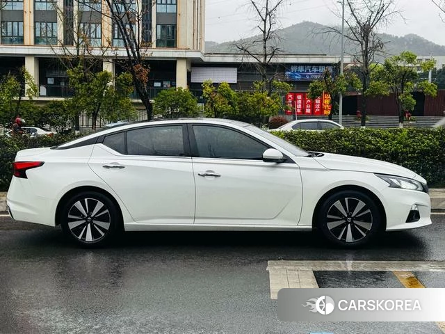 Nissan Teana id 4261300 из Китая 26