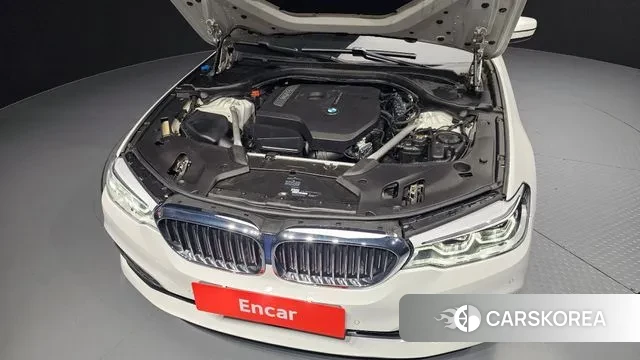 BMW 5 Series (G30) id 2966559 из Кореи 16