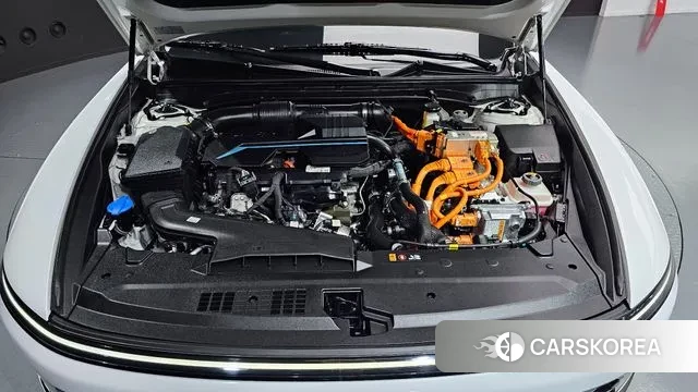 Hyundai Grandeur Hybrid (GN7) id 3507727 из Кореи 16