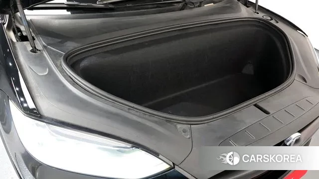 Tesla Model X id 3736624 из Кореи 16