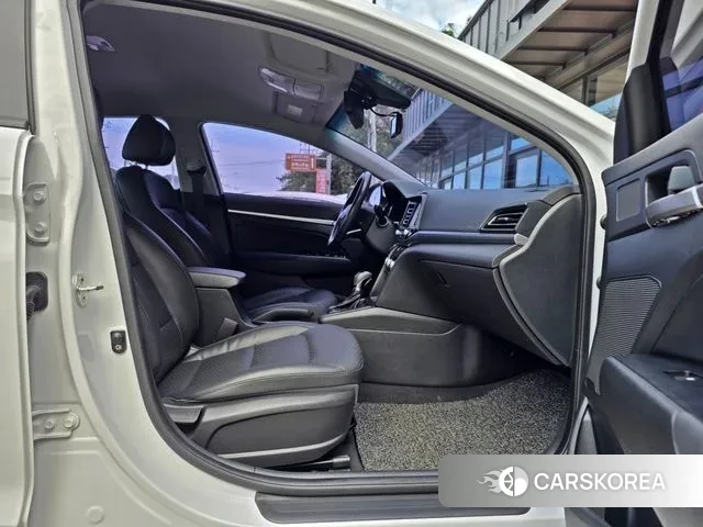 Hyundai The New Avante AD id 3573907 из Кореи 7