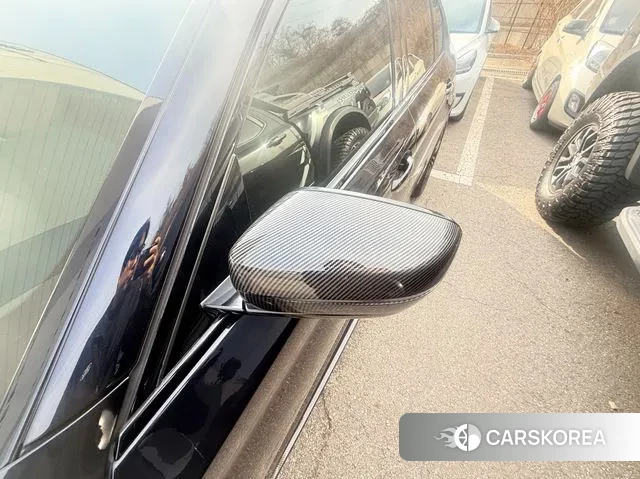 BMW 5 Series (G30) id 3449373 из Кореи 8