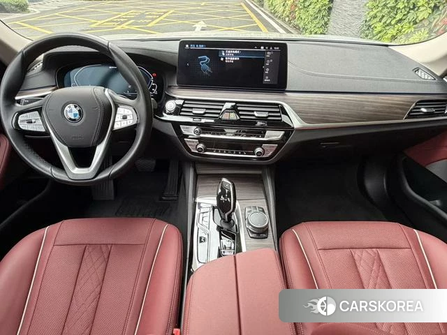 BMW 5 series PHEV id 4301277 из Китая 10