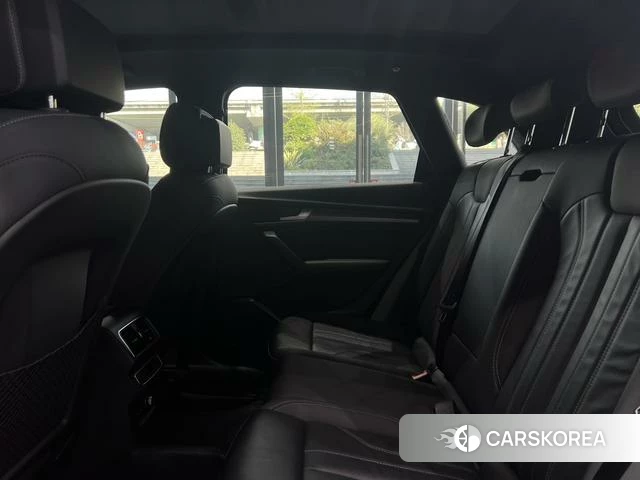 Audi Q5L id 4205808 из Китая 11