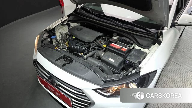 Hyundai Avante AD id 4397801 из Кореи 16