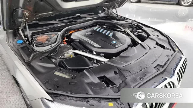 BMW 7 Series (G11) id 3203133 из Кореи 16