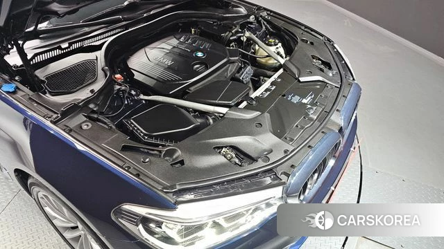 BMW 5 Series (G30) id 4246252 из Кореи 16