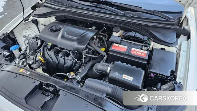 Hyundai Avante AD id 3612830 из Кореи 16