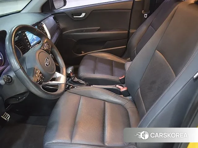 Kia Stonic id 3399263 из Кореи 16