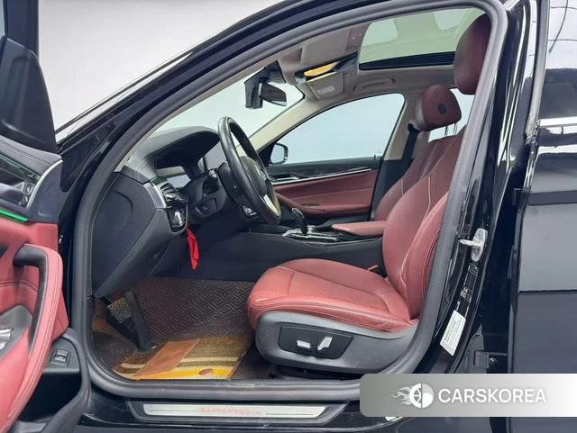 BMW 5 series 2021 Черный из Китая, фото 6