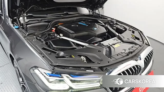 BMW 5 Series (G30) id 3468329 из Кореи 16