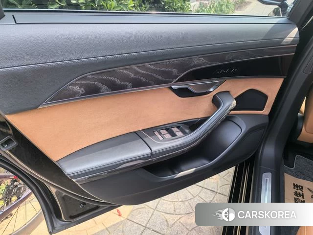 Audi A8 id 4259252 из Китая 17